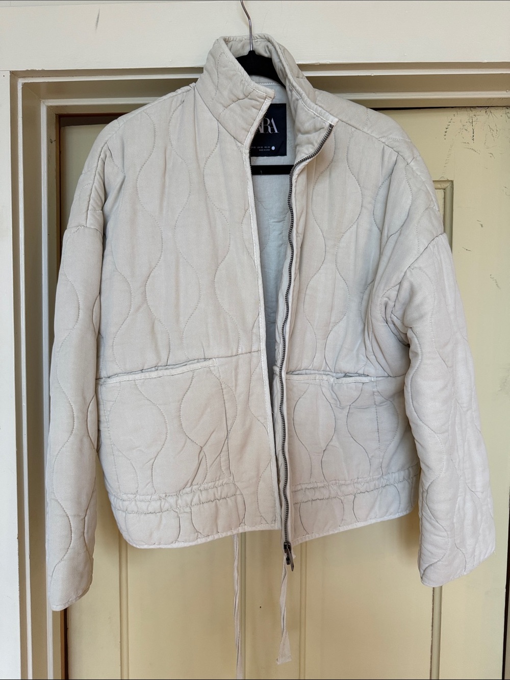 Zara Quilted Cream Puffer Jacket